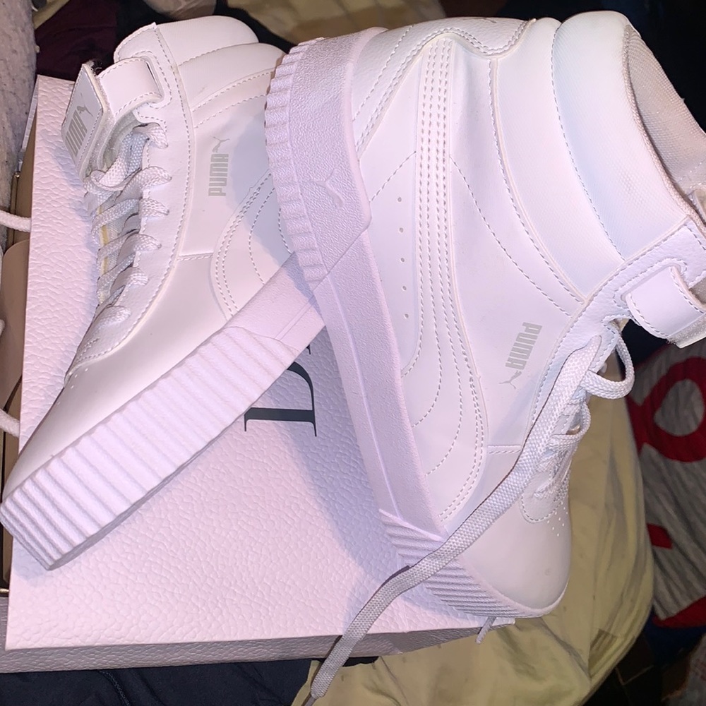 Puma shoes size 81/2